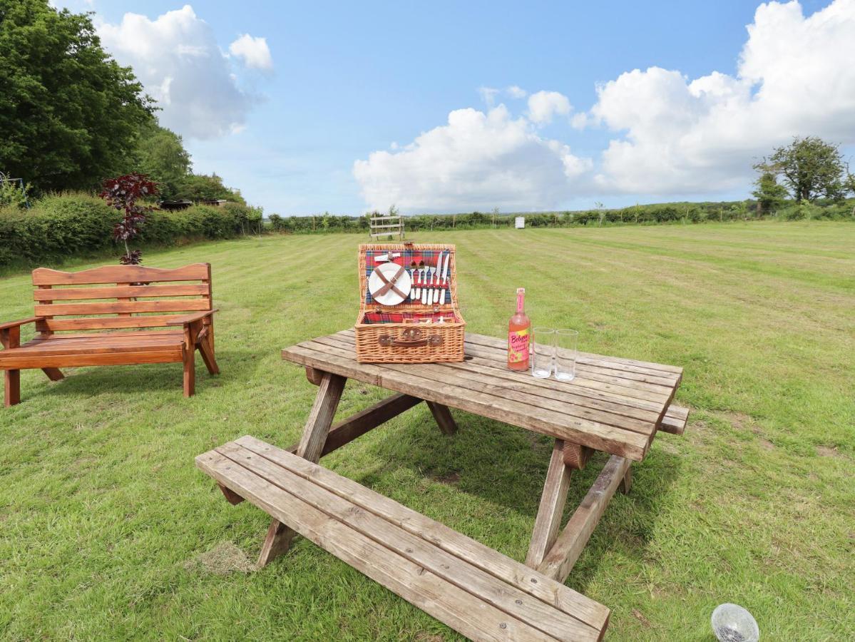 Honeybee Lodge Woodhall Spa Exteriér fotografie